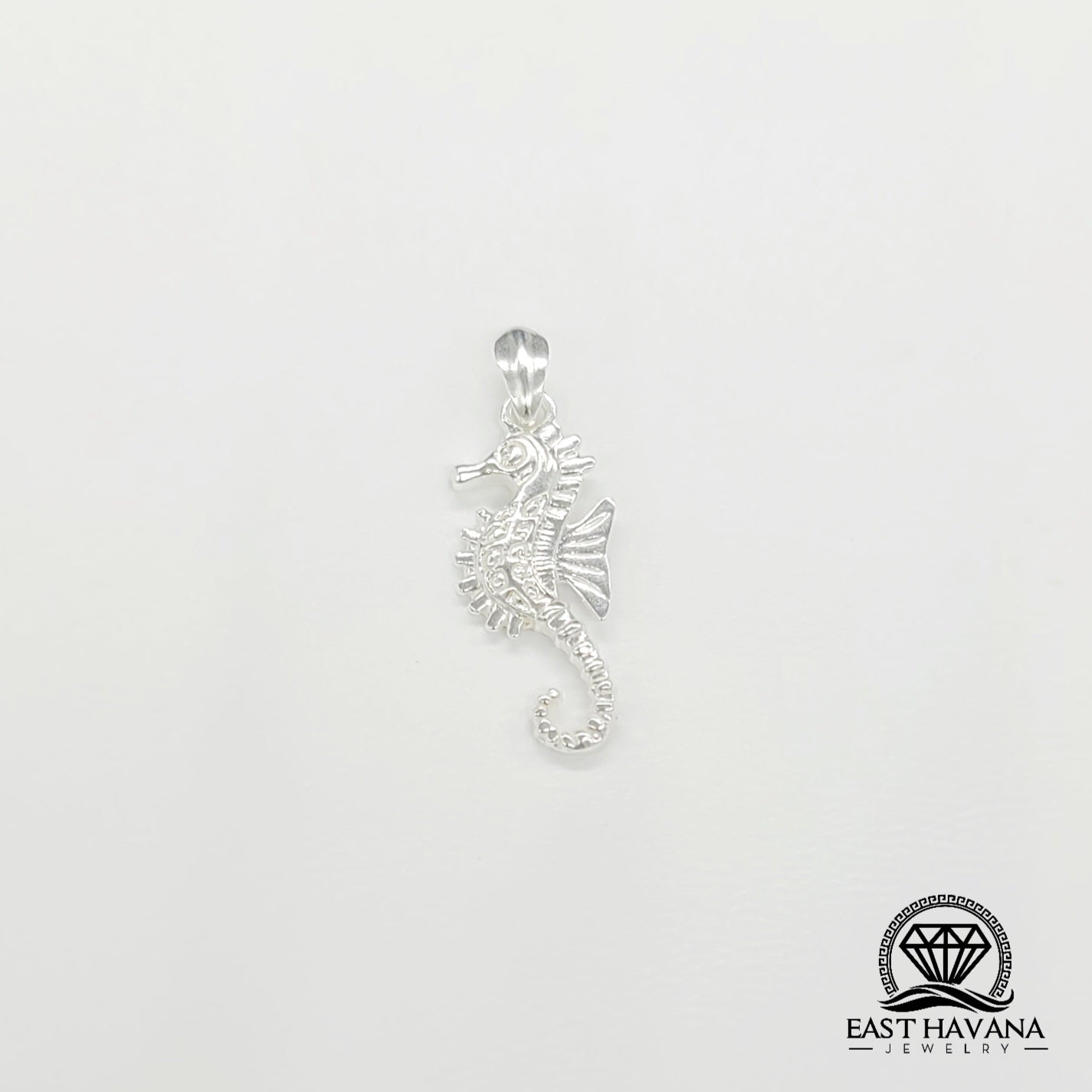 Pendentif hippocampe en argent .950